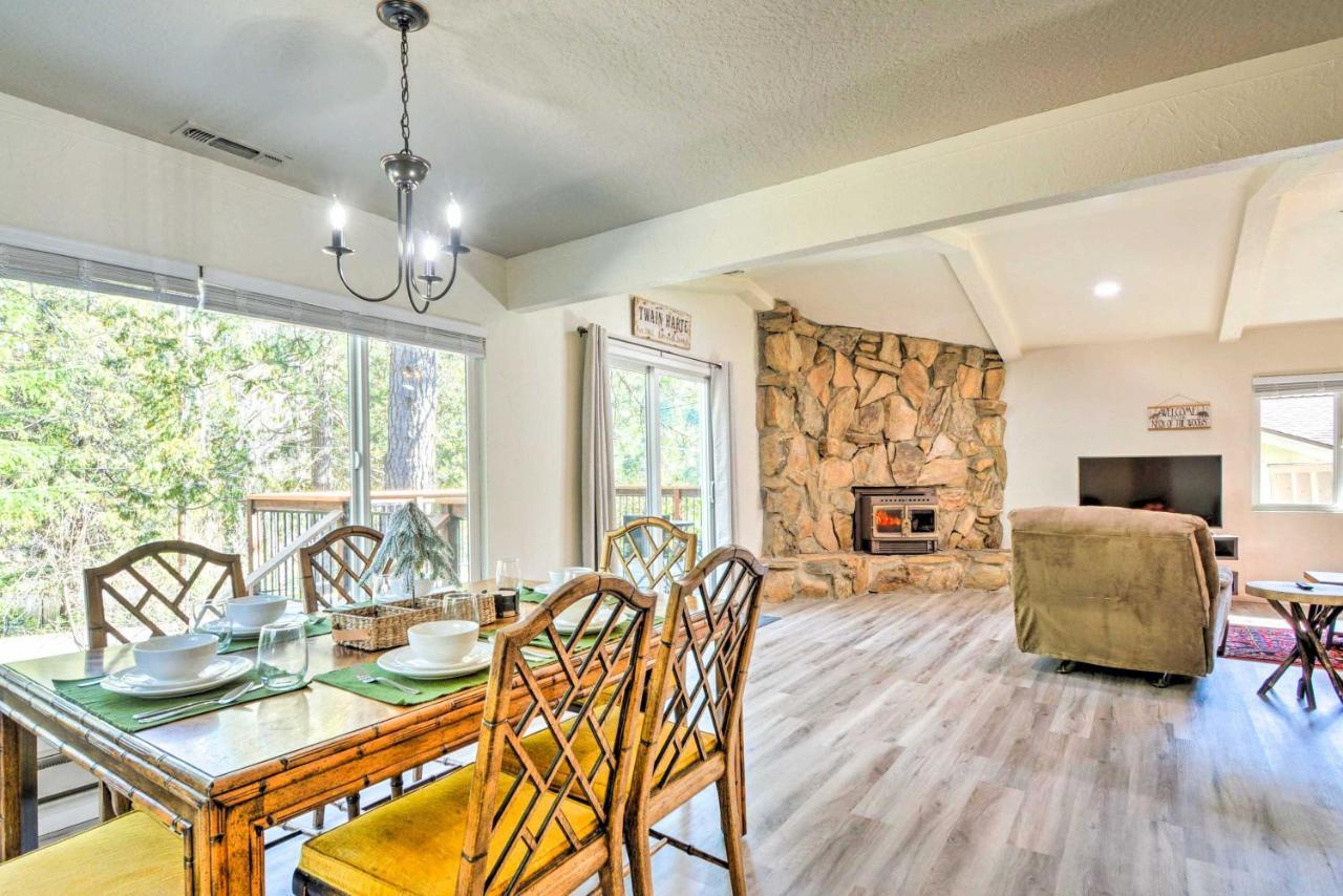Sherwood Forest Cabin With Deck And Fire Pit! Twain Harte Екстериор снимка