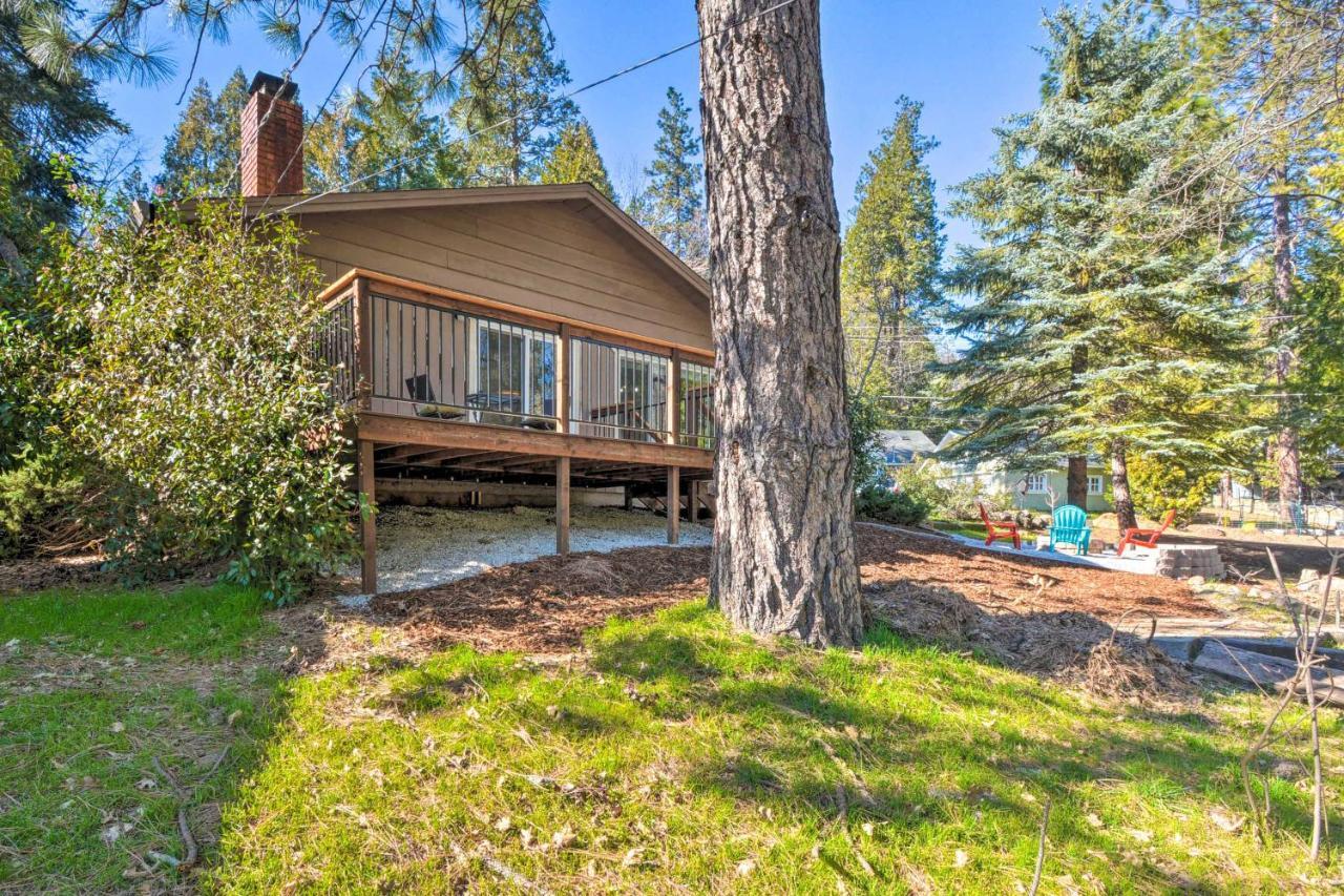 Sherwood Forest Cabin With Deck And Fire Pit! Twain Harte Екстериор снимка