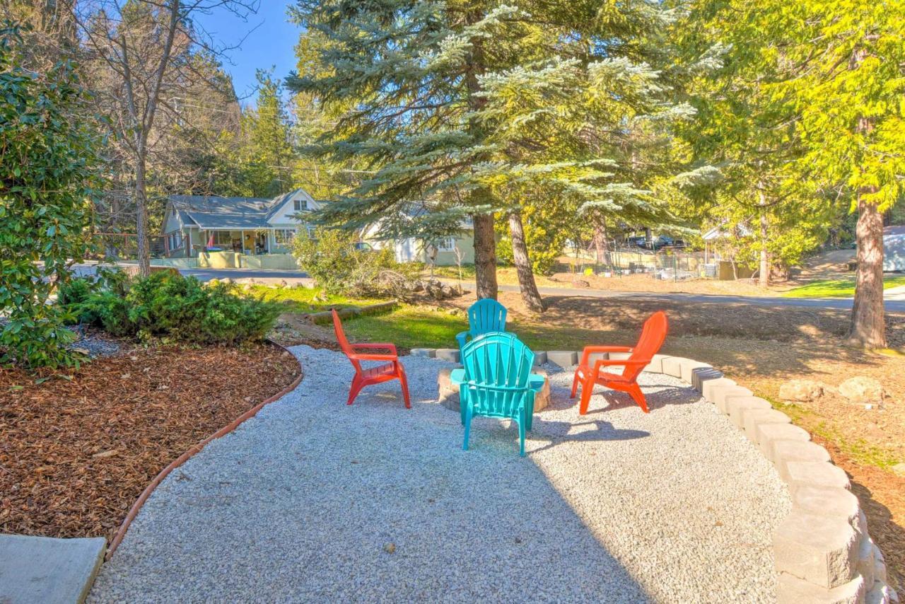 Sherwood Forest Cabin With Deck And Fire Pit! Twain Harte Екстериор снимка