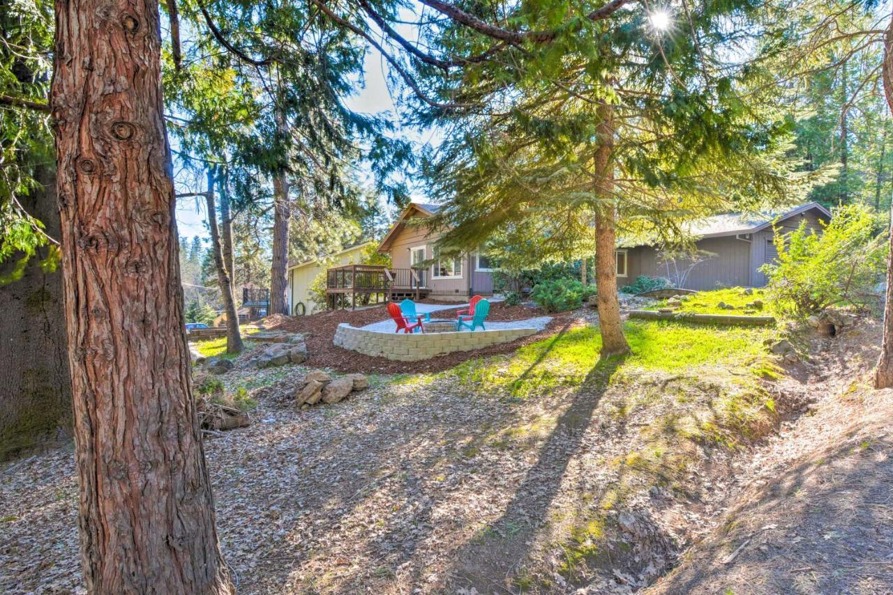 Sherwood Forest Cabin With Deck And Fire Pit! Twain Harte Екстериор снимка